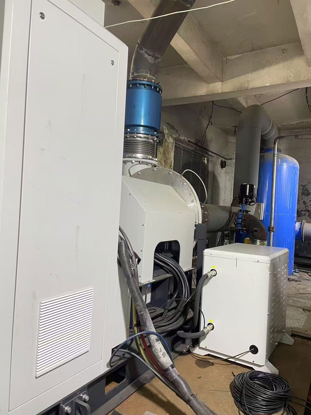 河北瓦楞纸业选用嘉浮250千瓦磁悬浮透平真空泵